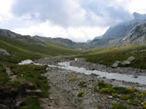 La parte alta della Val Poschiavina, sullo sfondo il Passo di Canciano